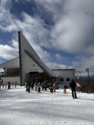 今日は晴れ間が出てましたが明日は・・・